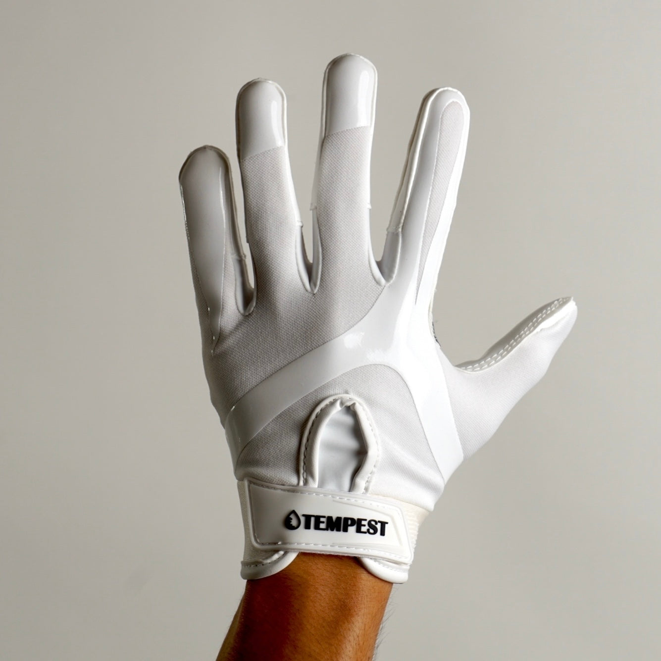 Football Gloves【WHITE】 – Tempest